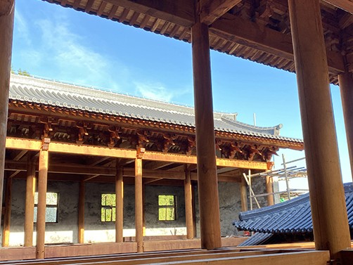 中國古鎮(zhèn)旅游的建筑風(fēng)格和布局是什么？
